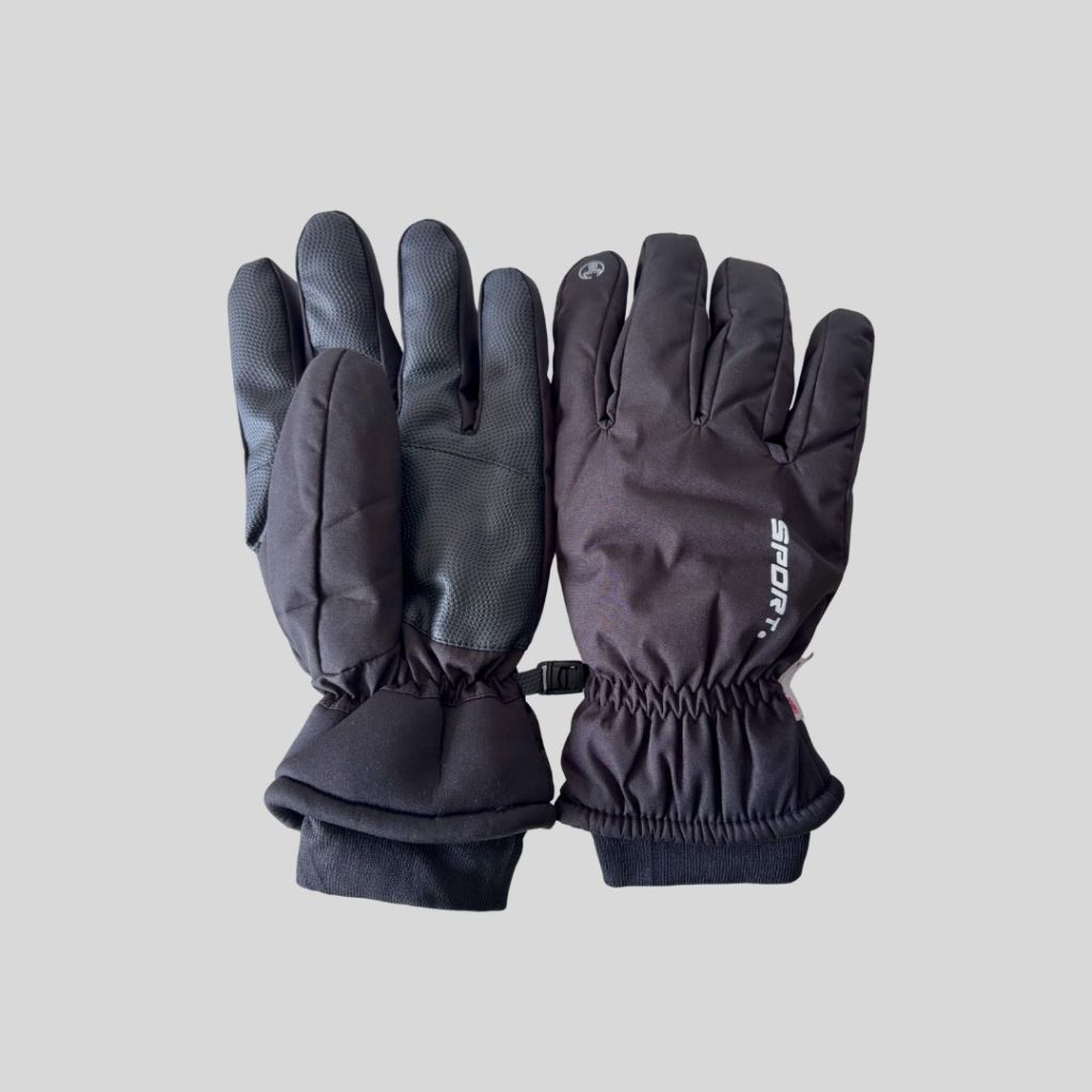 3M black snow gloves suitable Japan, korea, china, winter trip/ski travel