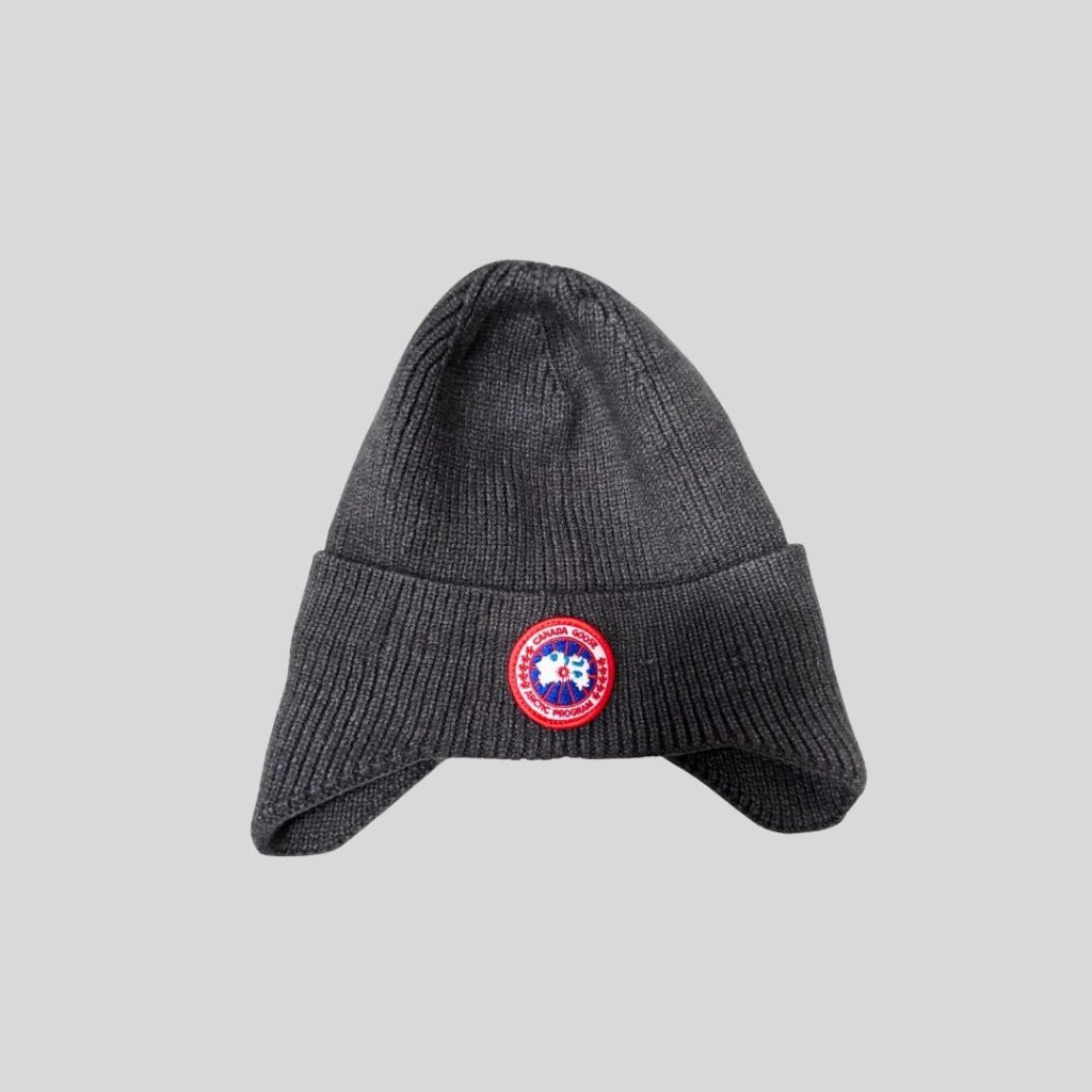 Canada Goose ear covered grey beanie suitable Japan, korea, china, winter trip/ski travel
