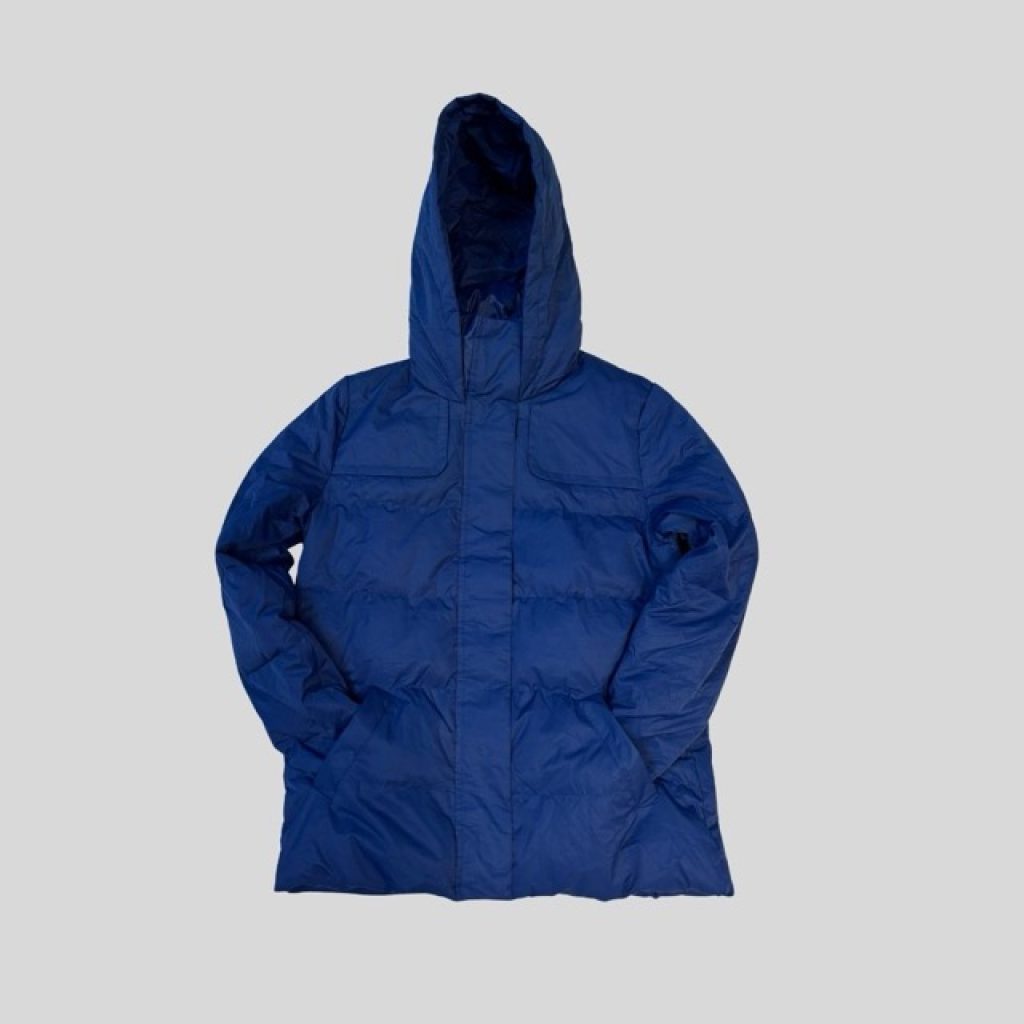 Cold wear navy blue waterproof down jacket suitable for Japan, Korea, China winter trip