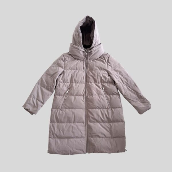 DKNY creme hooded waterproof down jacket suitable for Japan, China, Korea, Europe, Harbin, New Zealand, Australia winter trip