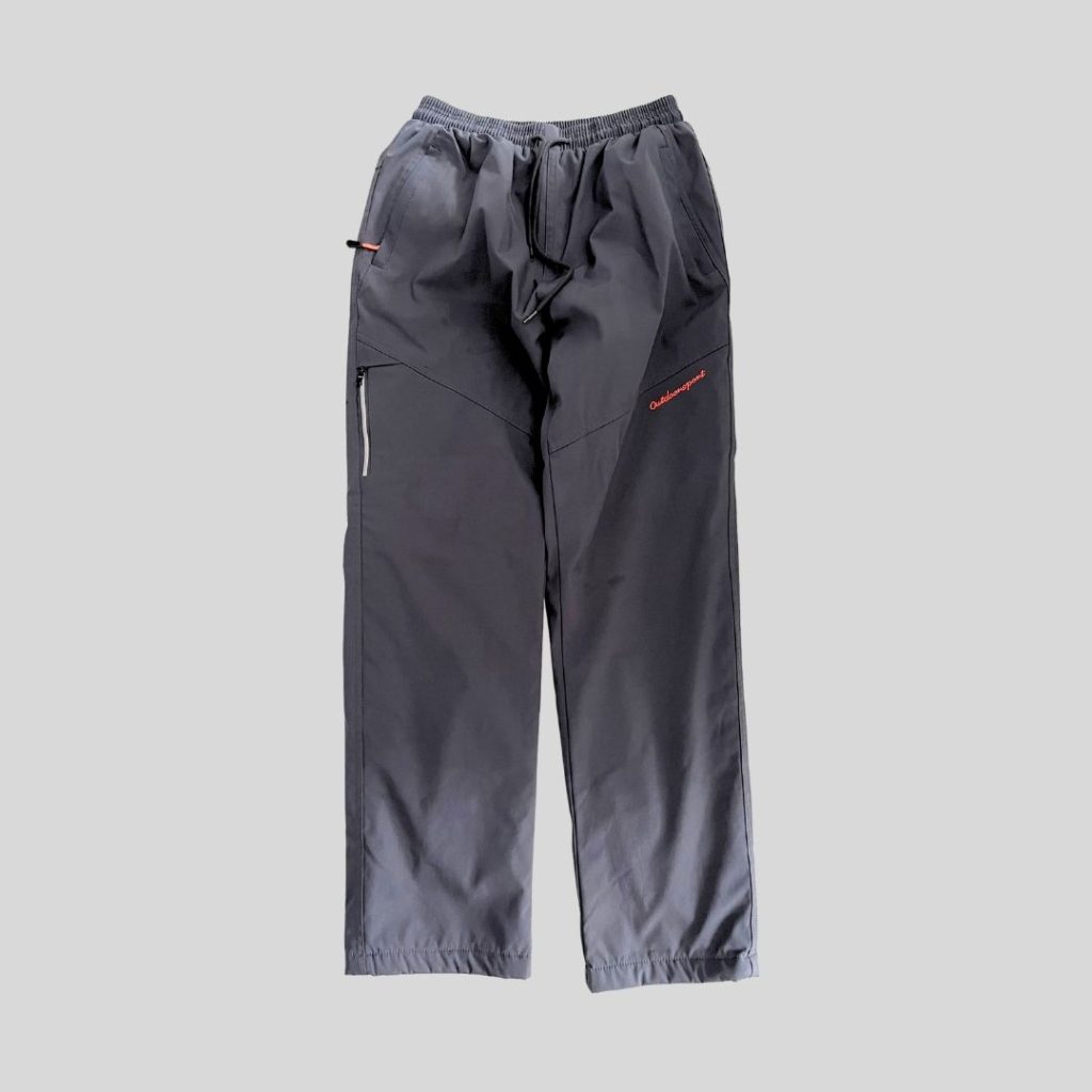 JCB grey waterproof insulated winter pants suitable for Japan, Korea, China, Europe, Harbin, Scandinavia winter trip
