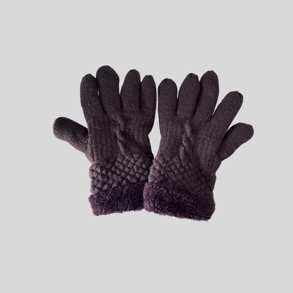 Jira – Thick Knitted Winter Gloves 3 Adults winter gloves for rent in Winterbuddy Singapore