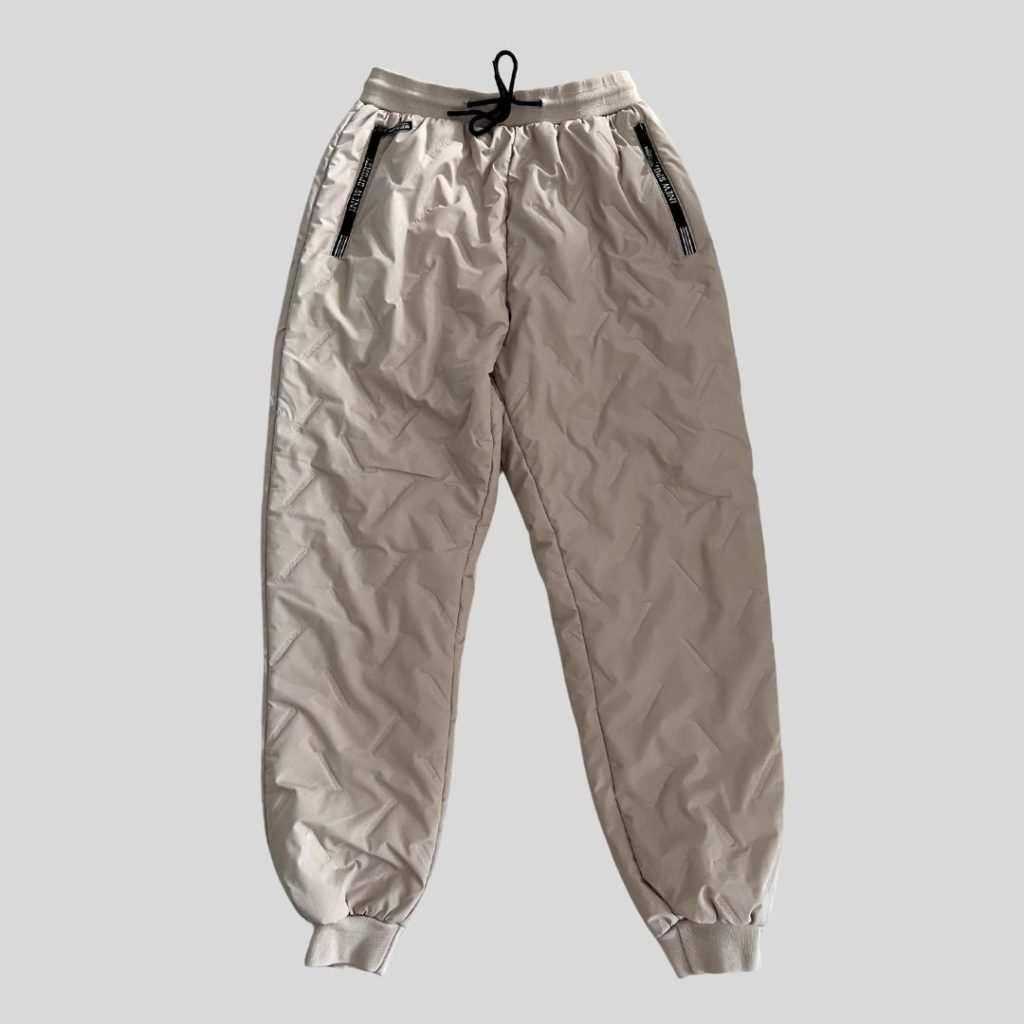 Manfinity khaki waterproof insulated winter pants suitable for city walk Japan, Korea, China, Europe winter trip