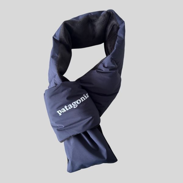 Patagonia navy padded scarf suitable Japan, korea, china, winter trip/ski travel
