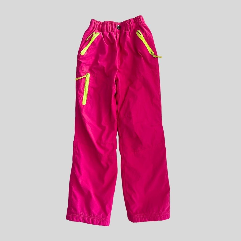 Pink waterproof insulated snow pants suitable for snow trip in Japan, Korea, China, Europe