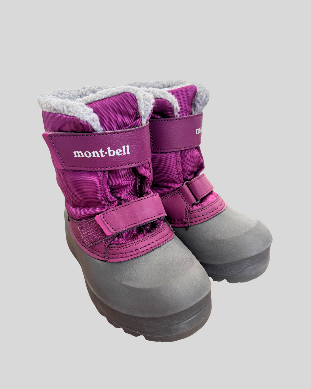 Sandra – Montbell Waterproof Snow Boots (3 – 4Y) 3 kids snow boots for rental in Singapore | Montbell