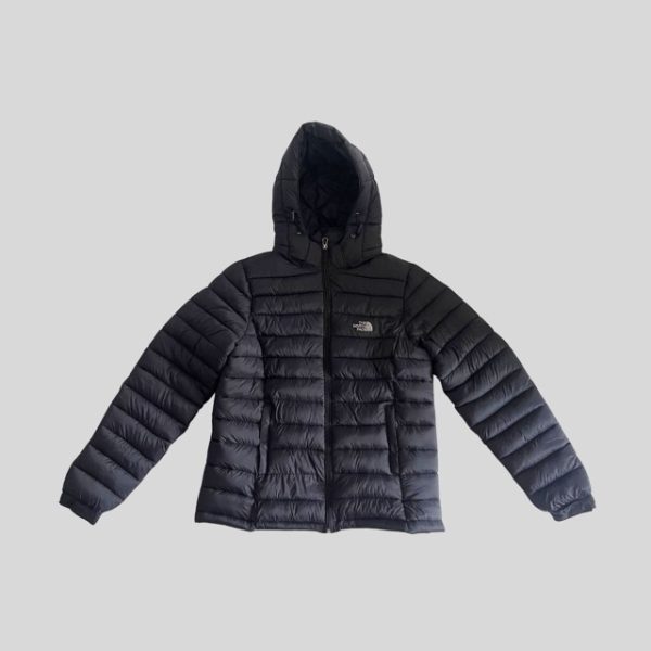 The North Face black waterproof puff jacket suitable for Japan, Korea, China, Australia winter trip