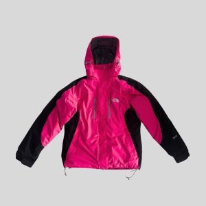 The NorthFace pink hooded waterproof 3 in 1 ski jacket suitable for Japan, Korea, China, Europe, New Zealand, Australia ski trip