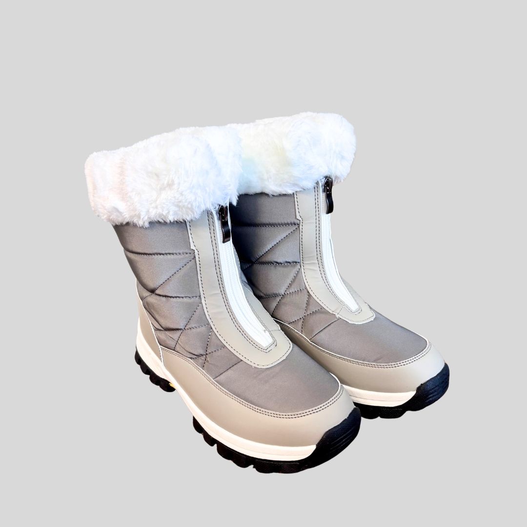 Thick Wool Padded Waterproof and Insulated Snow Boots (Extreme cold) 3 Thick wool grey waterproof and insulated snow boots suitable for Hokkaido, Harbin, Scandinavia winter trip