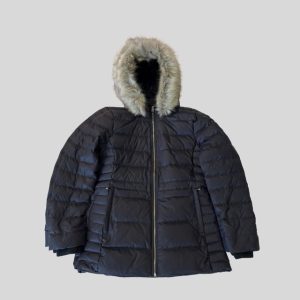 Tommy Hilfiger black hooded waterproof down jacket suitable for Japan, China, Korea, Europe, Harbin, New Zealand, Australia winter trip