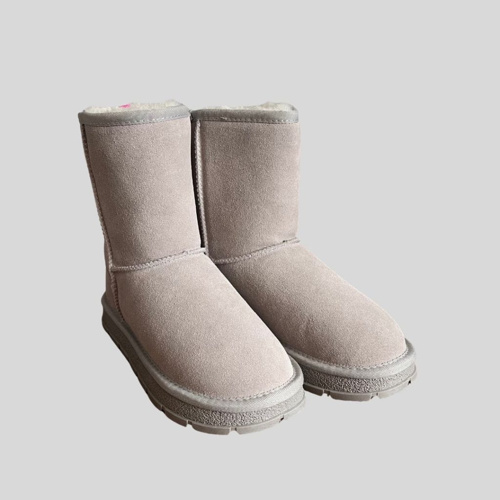 UGG wool grey high winter boots suitable for Japan, Korea, China, Europe winter/autumn trip