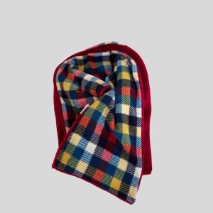Uniqlo reversible red winter scarf for autumn/winter trip