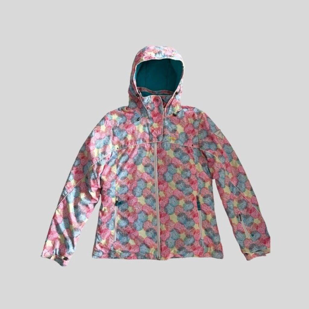 Decathlon hooded waterproof ski jacket suitable for Japan, Korea, China, Europe, New Zealand, Australia ski trip