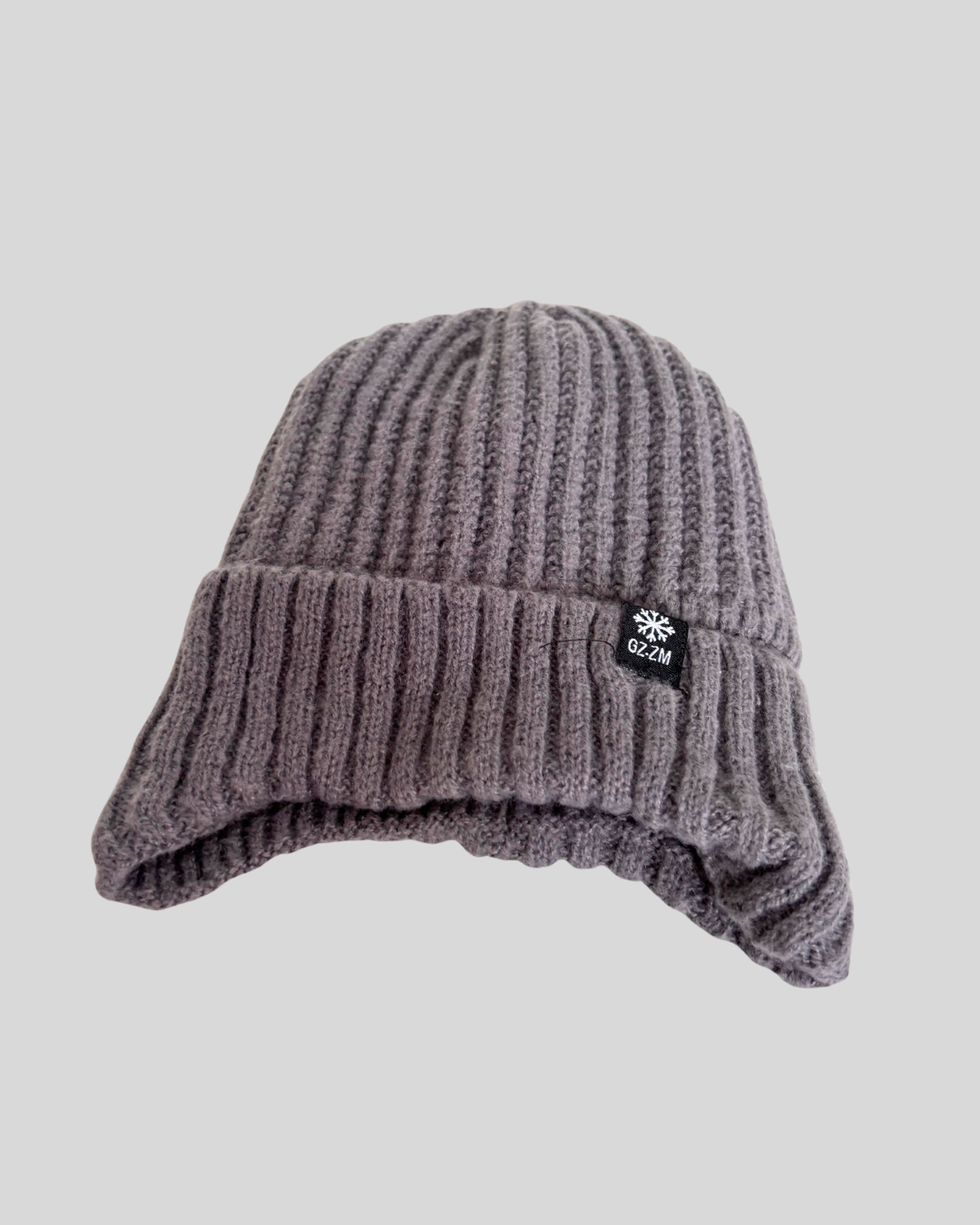 Hobo – Ear-cover Beanie and Neck Gaiter Set 3 travel accessories for rental in Singapore, Uniqlo hat