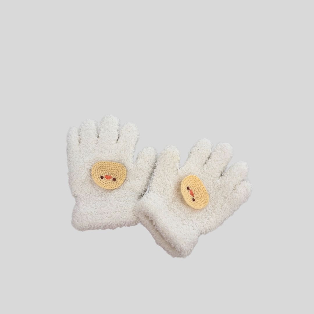 Toddler Knit gloves (3Y) 3 toddler white knitted gloves suitable for winter trip